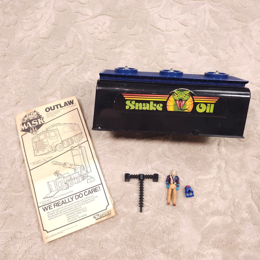 Kenner MASK Outlaw Oil Tanker Vehicle Parts and Figurine